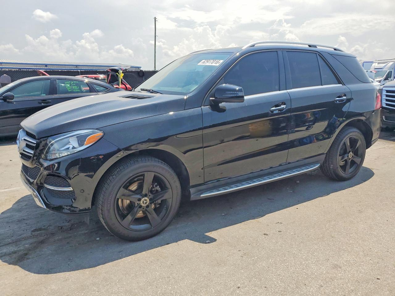 4JGDA5JB9HA984813 · 2017 MERCEDES-BENZ GLE