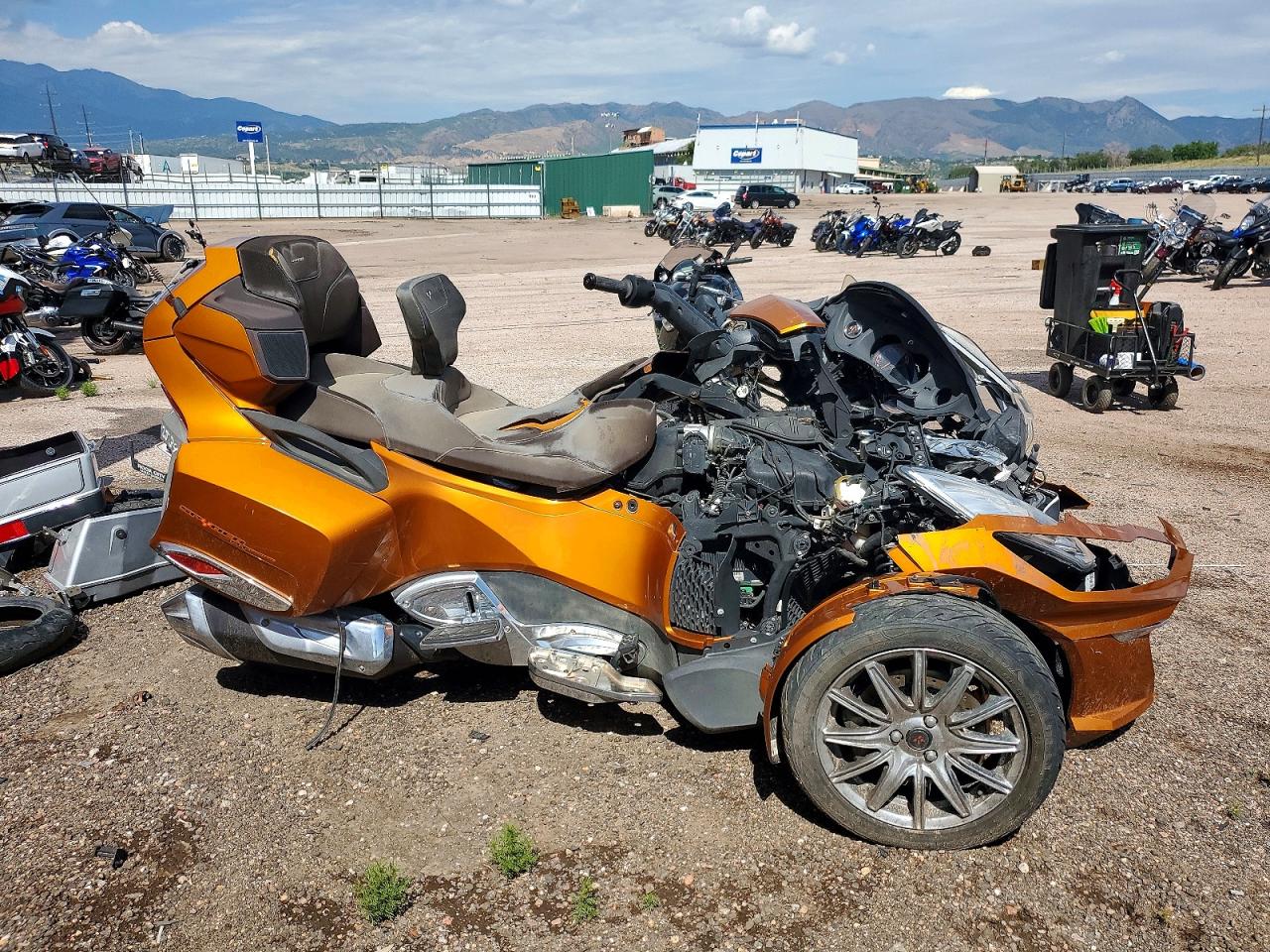 2BXNBDD13EV000069 · 2014 CAN-AM SPYDER ROADSTER