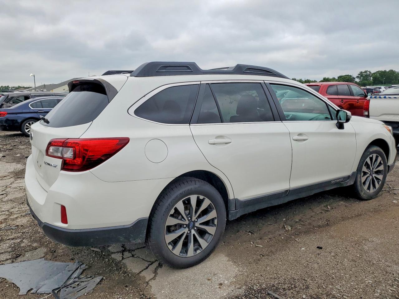 4S4BSBLC3F3281198 · 2015 SUBARU OUTBACK · 3/13