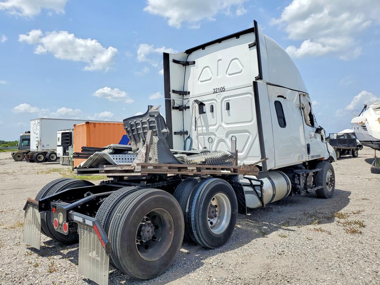 3AKJHPDV5NSNH9769 · 2022 FREIGHTLINER CASCADIA 116 · 3/14