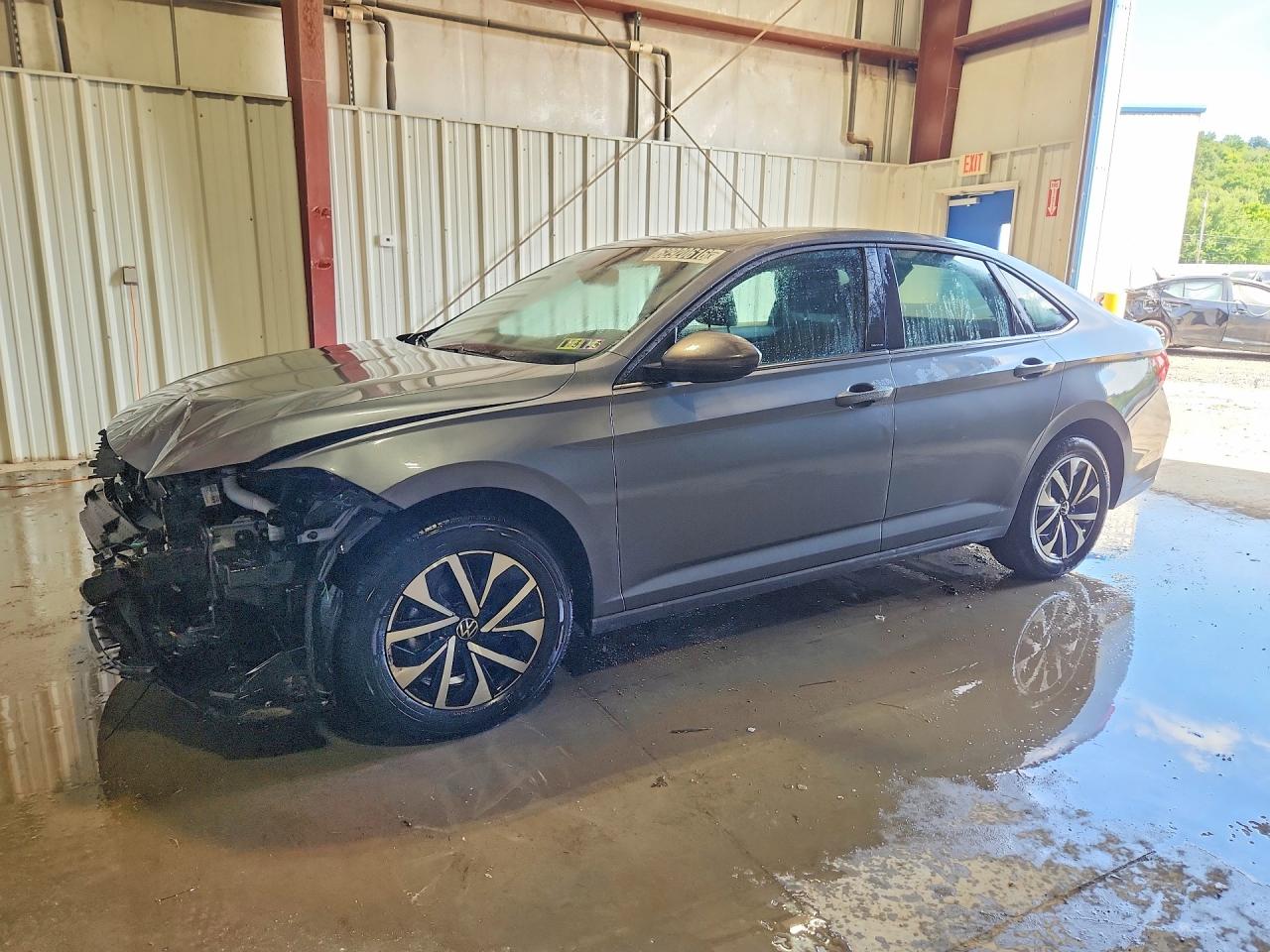 3VW5M7BU5RM043520 · 2024 VOLKSWAGEN JETTA