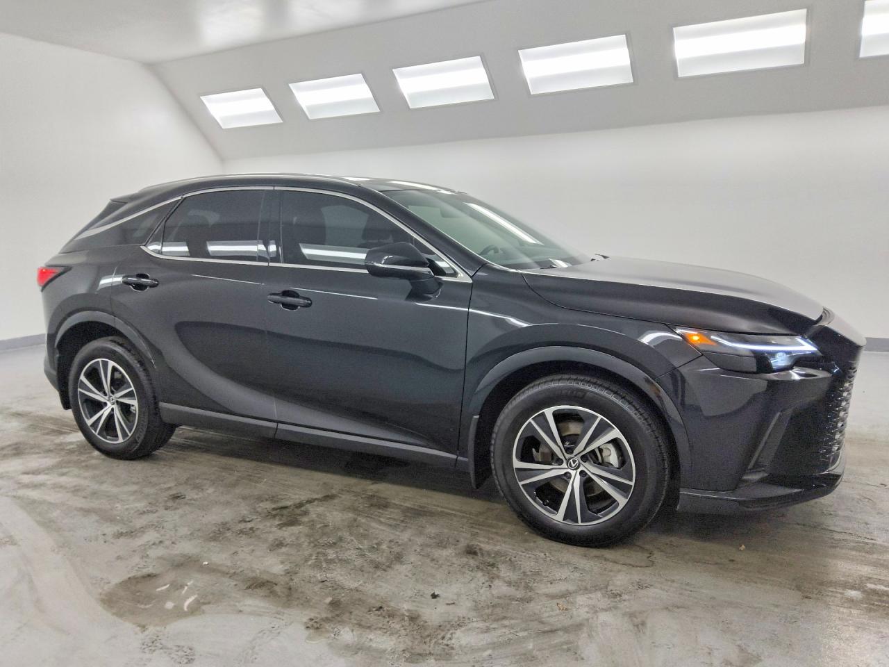 2T2BAMBA2SC067531 · 2025 LEXUS RX 350 · 4/14