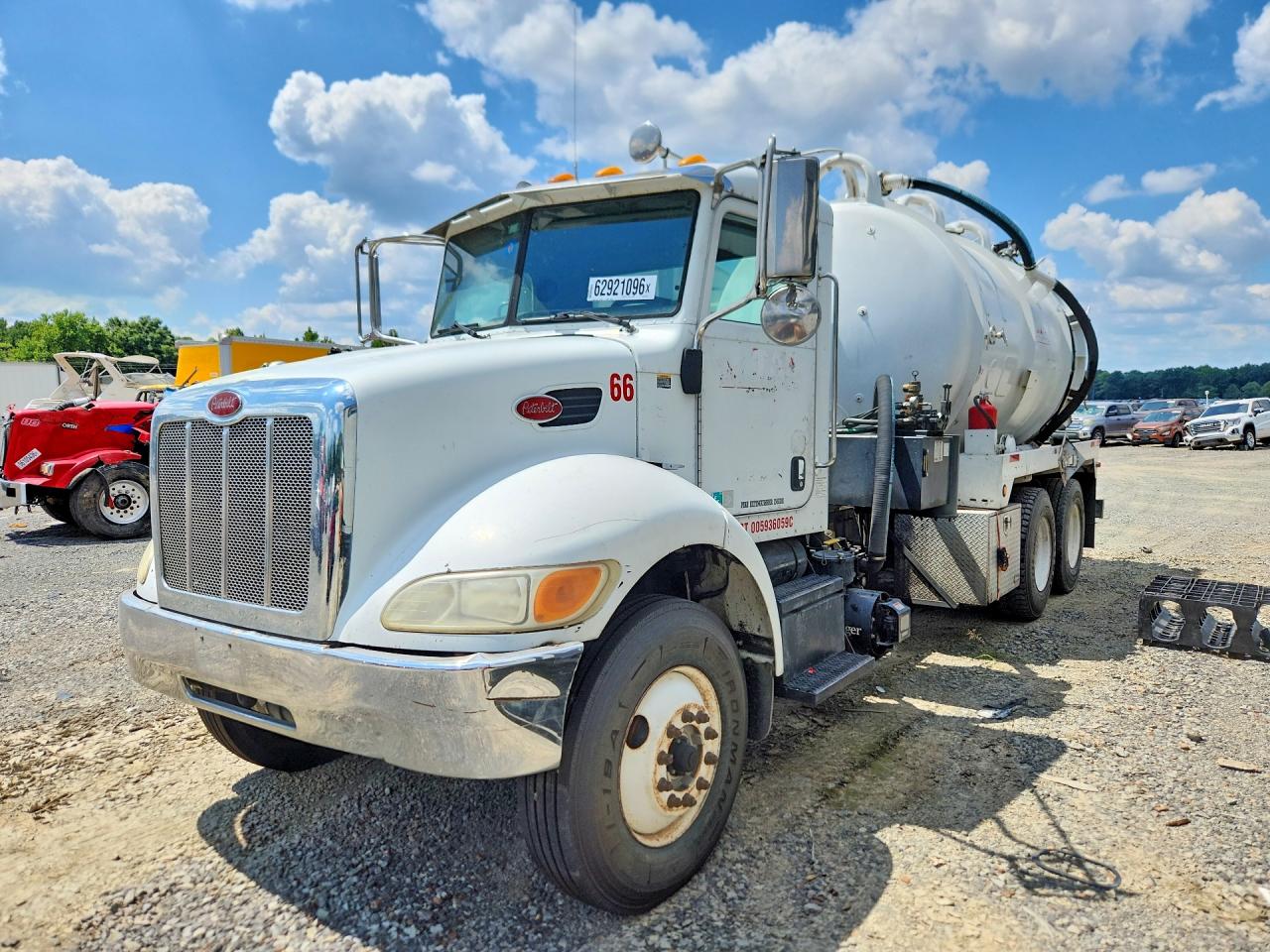 2NPRLN9X88M754752 · 2008 PETERBILT 340