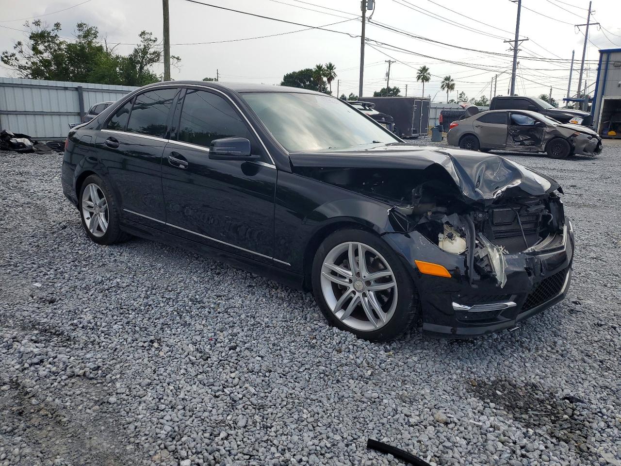 WDDGF4HB5EG233709 · 2014 MERCEDES-BENZ C · 4/13