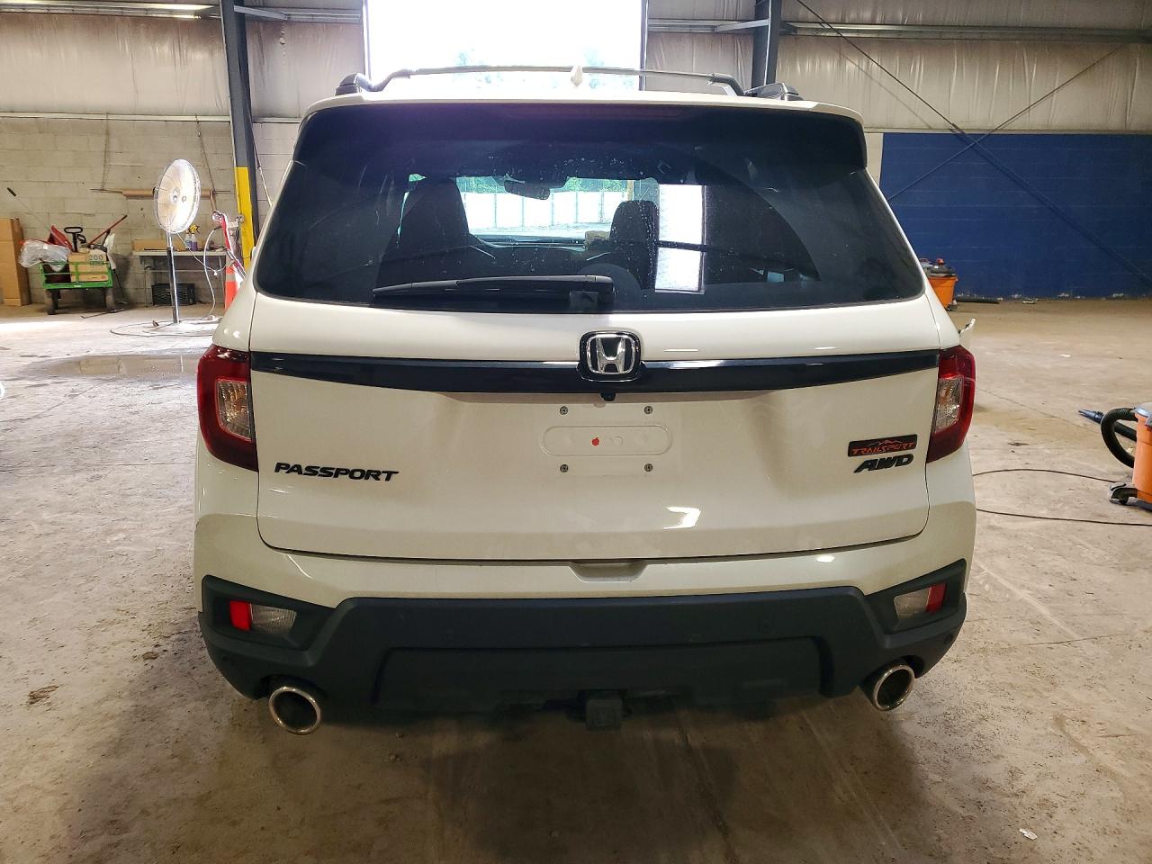 5FNYF8H63RB018922 · 2024 HONDA PASSPORT · 6/14