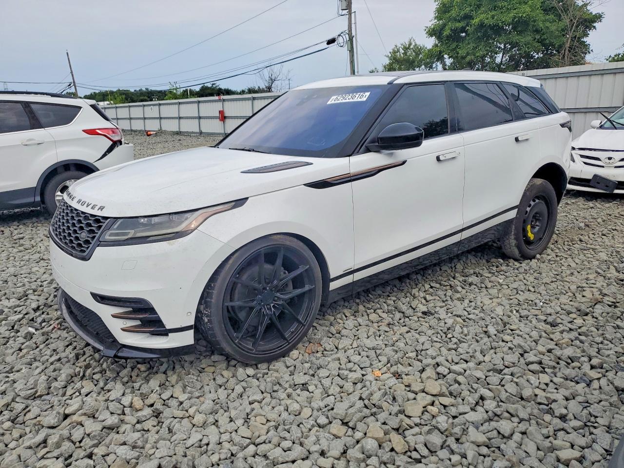 SALYL2RV2JA700692 · 2018 LAND ROVER RANGE ROVER VELAR