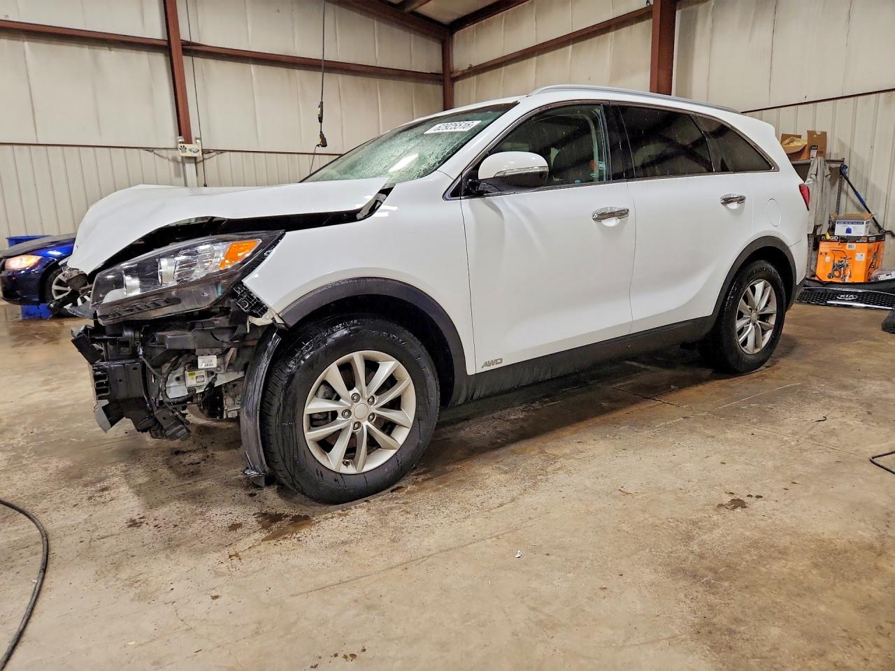5XYPGDA38JG413368 · 2018 KIA SORENTO