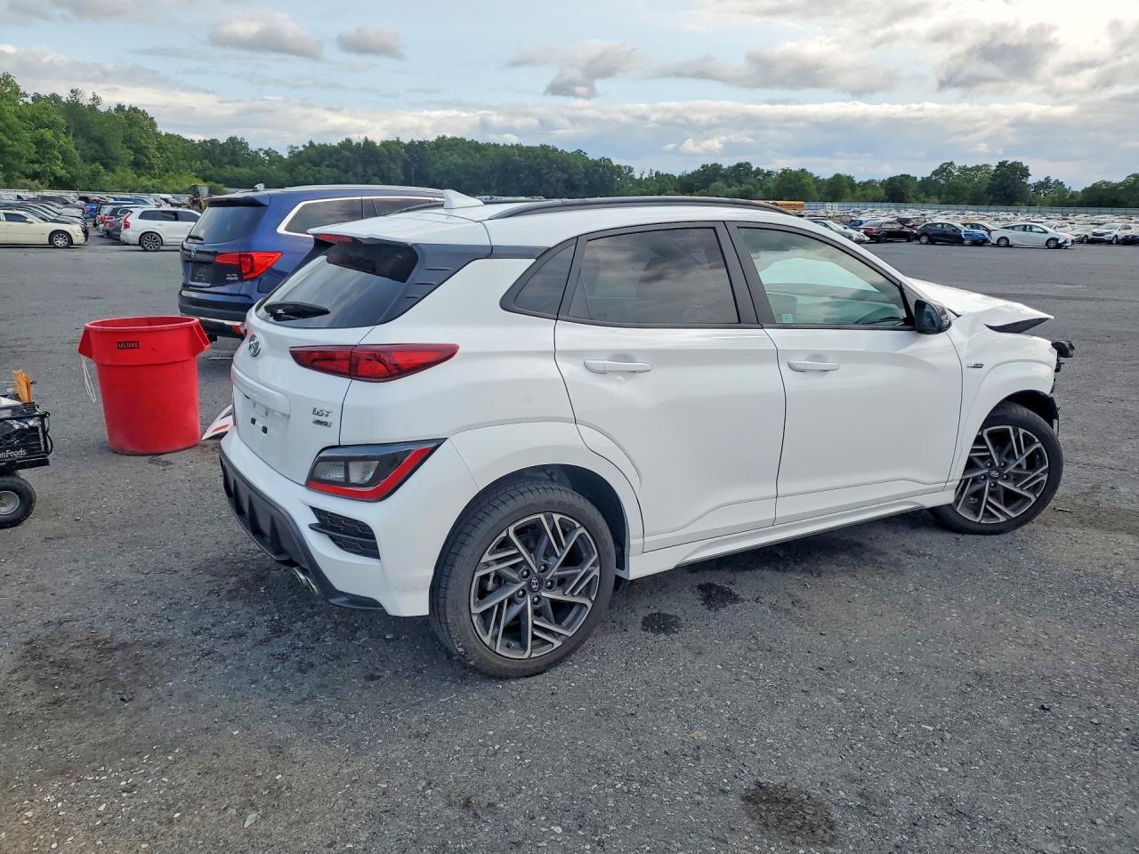 KM8K3CA3XPU979695 · 2023 HYUNDAI KONA · 3/13