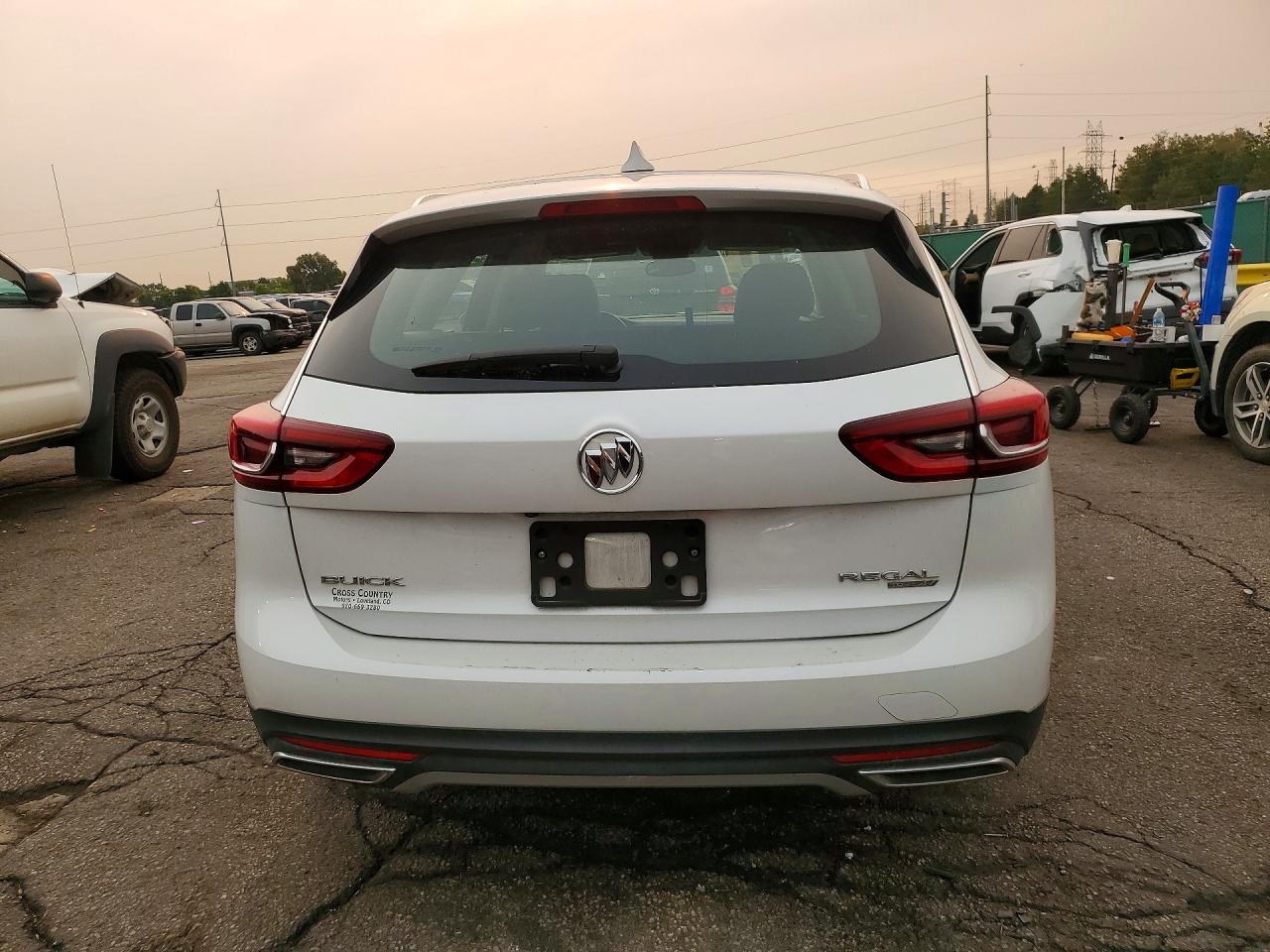 W04GV8SX9J1151496 · 2018 BUICK REGAL TOURX · 6/12