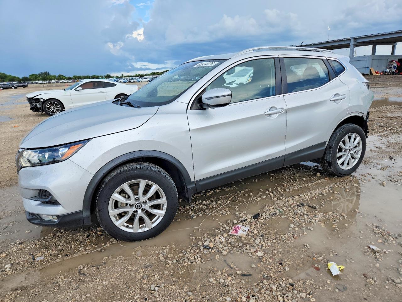 JN1BJ1BV5MW321879 · 2021 NISSAN ROGUE SPORT