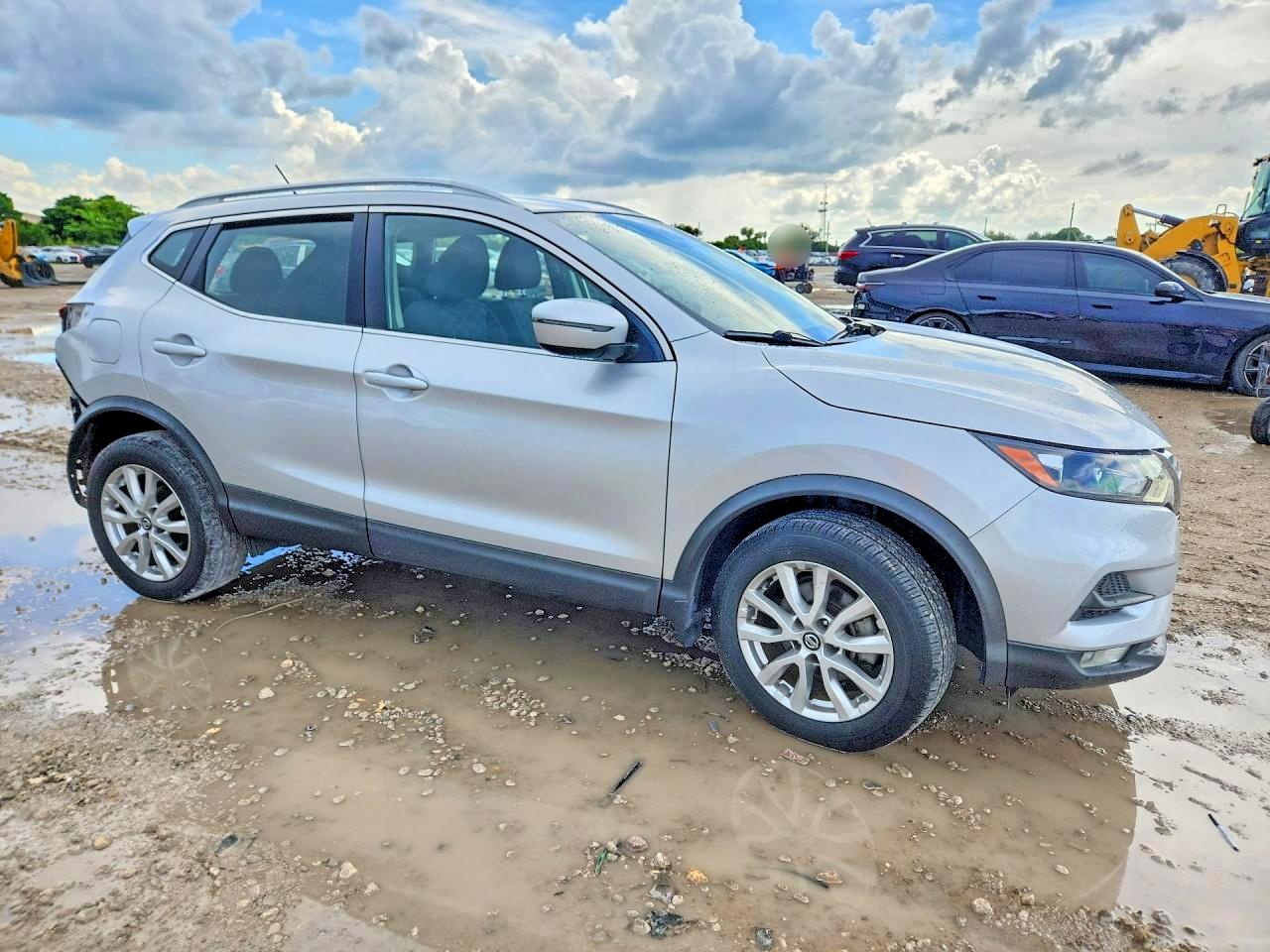 JN1BJ1BV5MW321879 · 2021 NISSAN ROGUE SPORT · 4/14