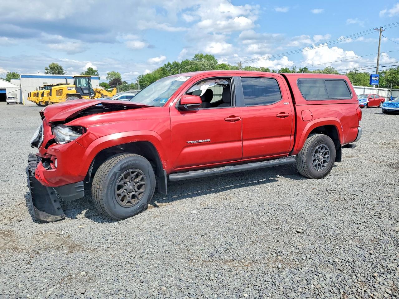 5TFCZ5AN4HX066841 · 2017 TOYOTA TACOMA