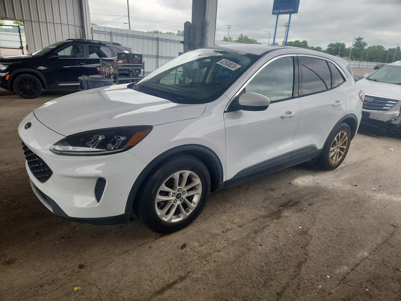 1FMCU0G63MUB29369 · 2021 FORD ESCAPE