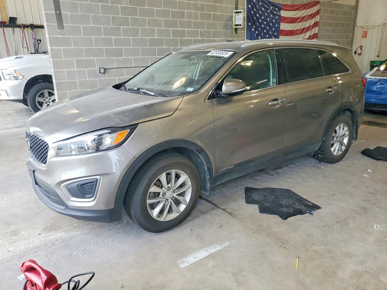 5XYPGDA54GG092715 · 2016 KIA SORENTO