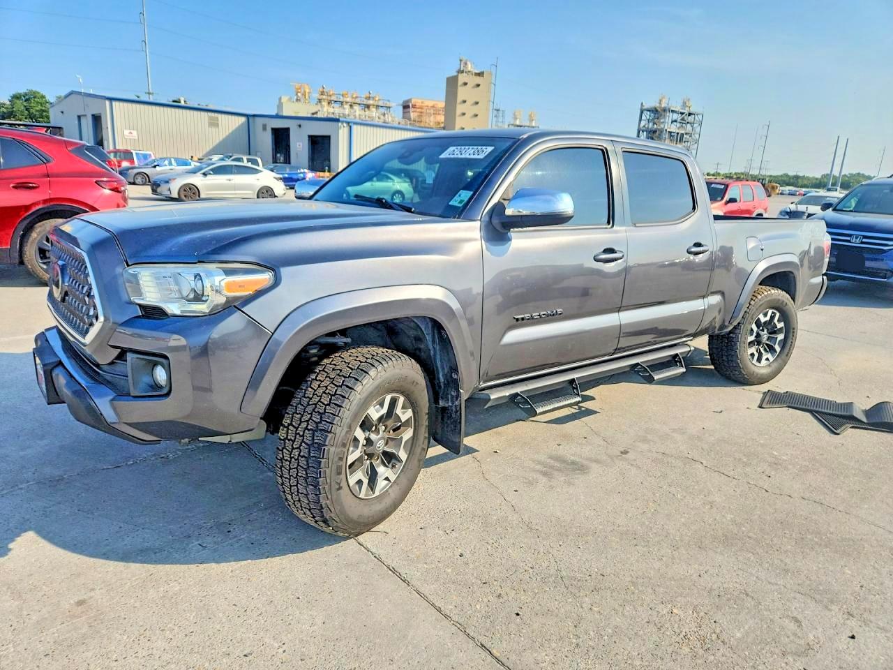 5TFDZ5BN0KX040067 · 2019 TOYOTA TACOMA