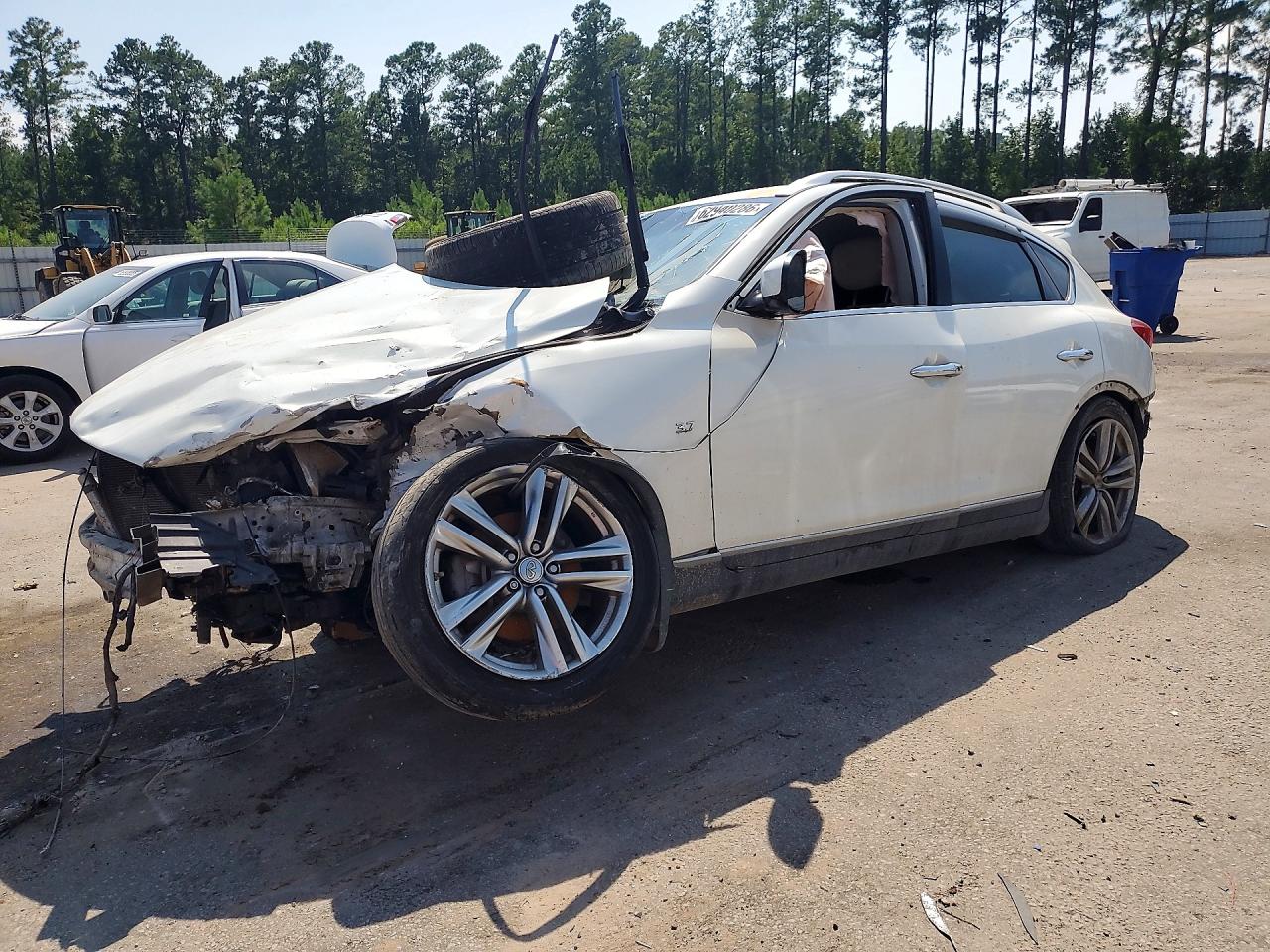 JN1BJ0HR4FM771574 · 2015 INFINITI QX50