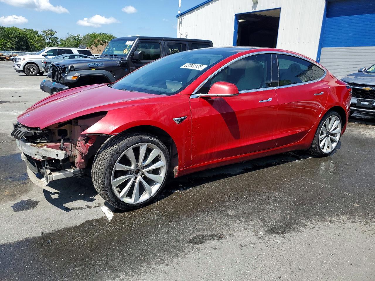 5YJ3E1EB7JF097358 · 2018 TESLA MODEL 3