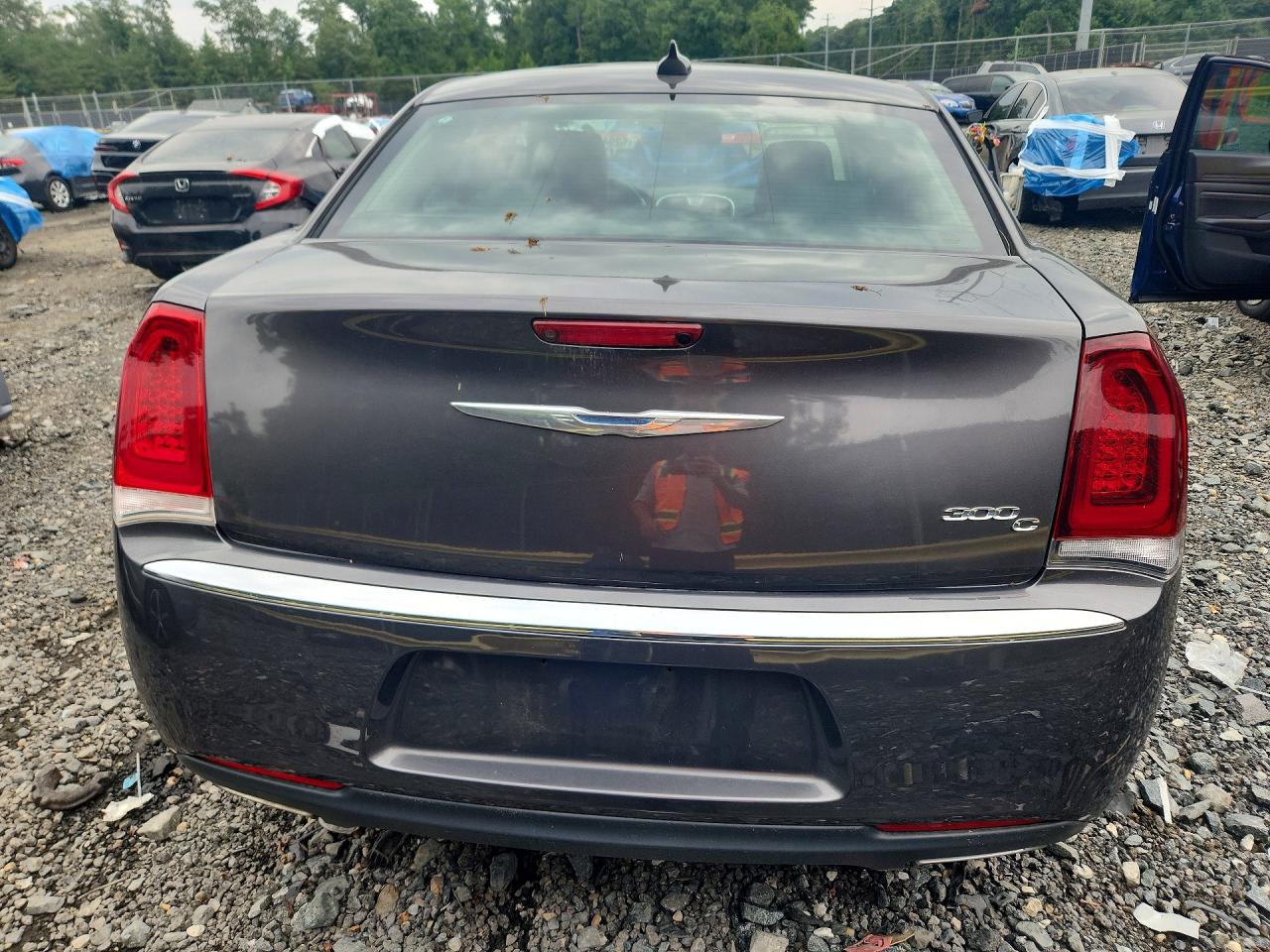 2C3CCAEG2GH181757 · 2016 CHRYSLER 300C · 6/12