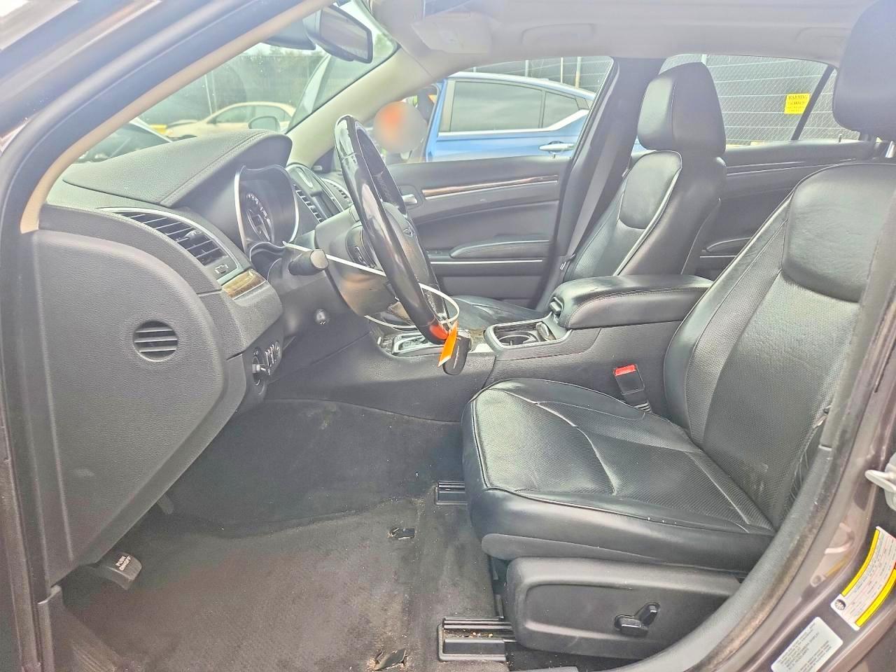 2C3CCAEG2GH181757 · 2016 CHRYSLER 300C · 7/12