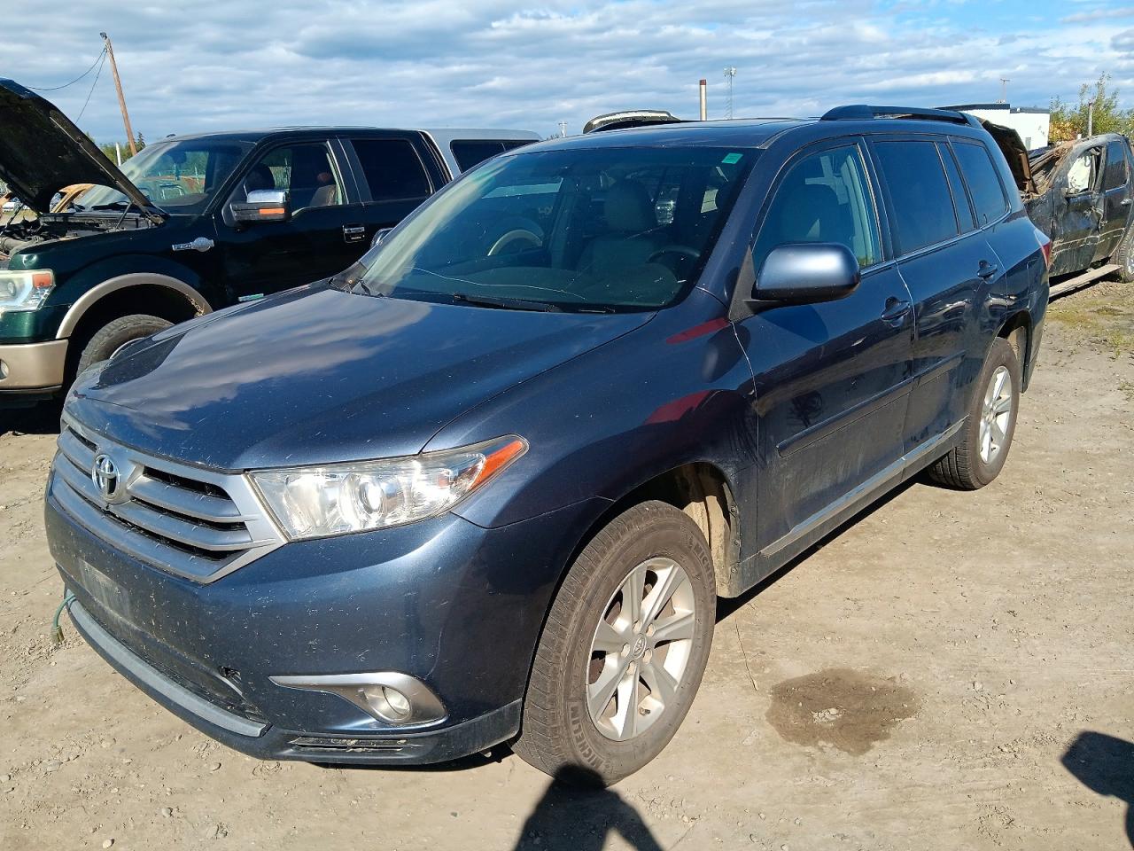 5TDBK3EH1BS049999 · 2011 TOYOTA HIGHLANDER
