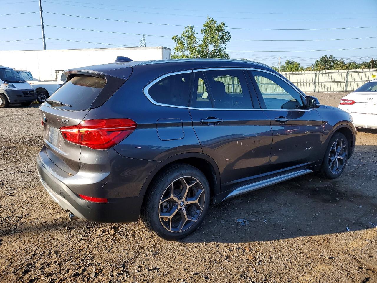 WBXHT3Z3XH4A65618 · 2017 BMW X1 · 3/13