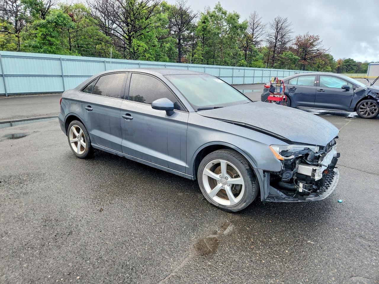 WAUBFGFF3F1090286 · 2015 AUDI A3 · 4/13