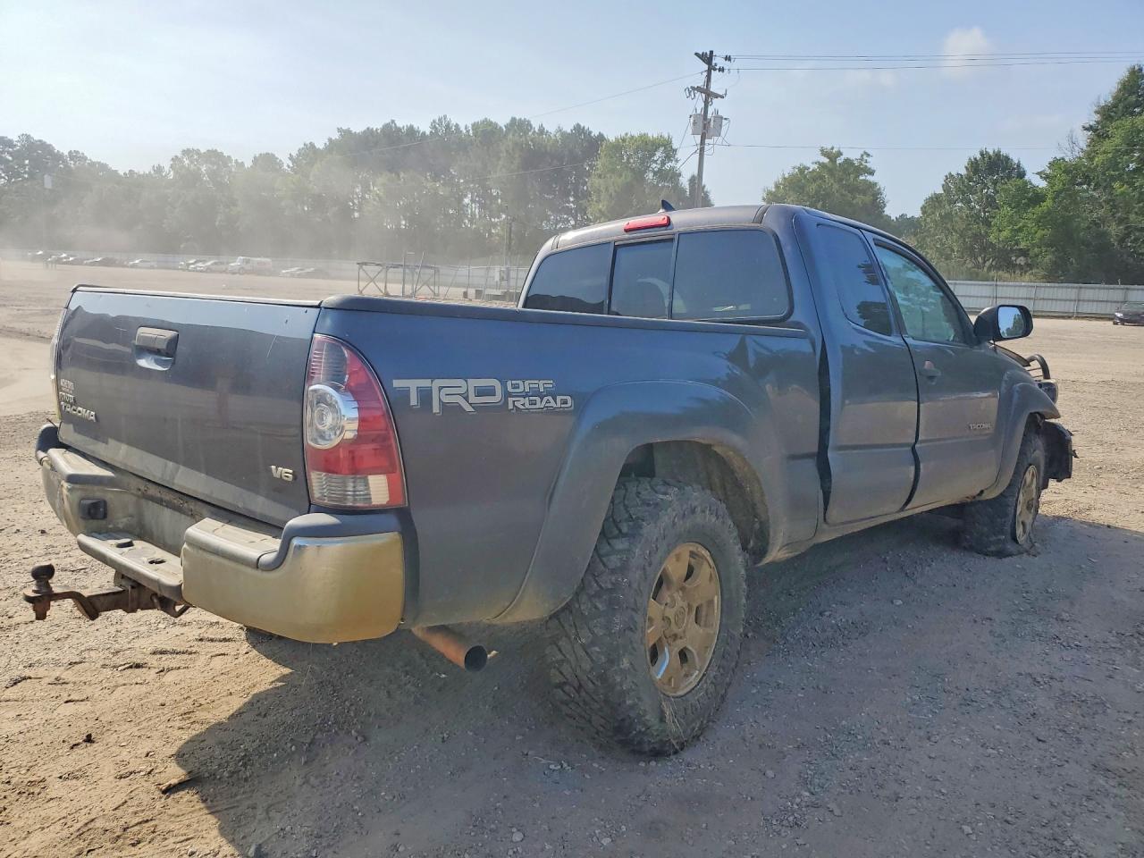 5TFUU4EN8FX145062 · 2015 TOYOTA TACOMA · 3/12