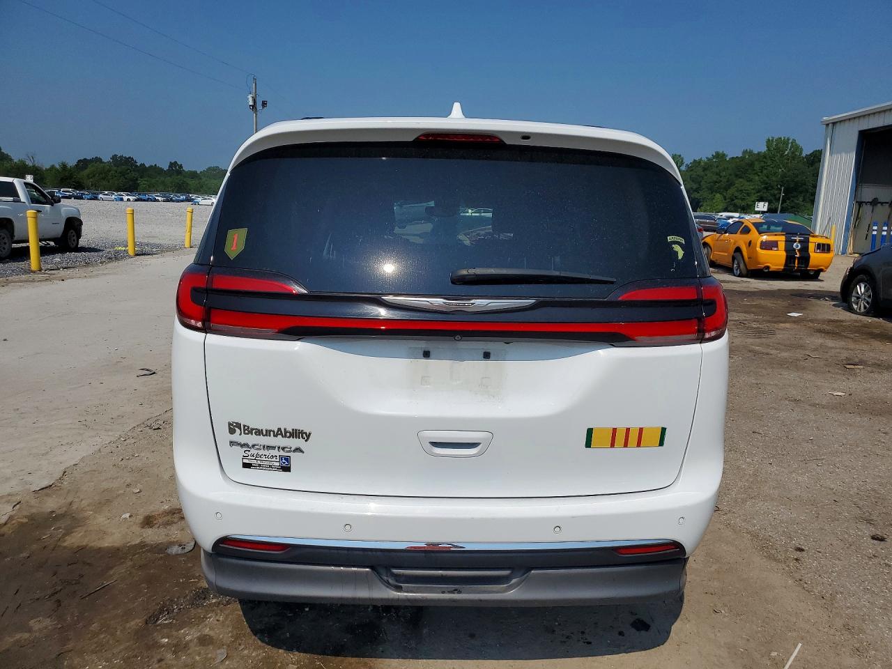 2C4RC1BG6NR159682 · 2022 CHRYSLER PACIFICA · 6/12