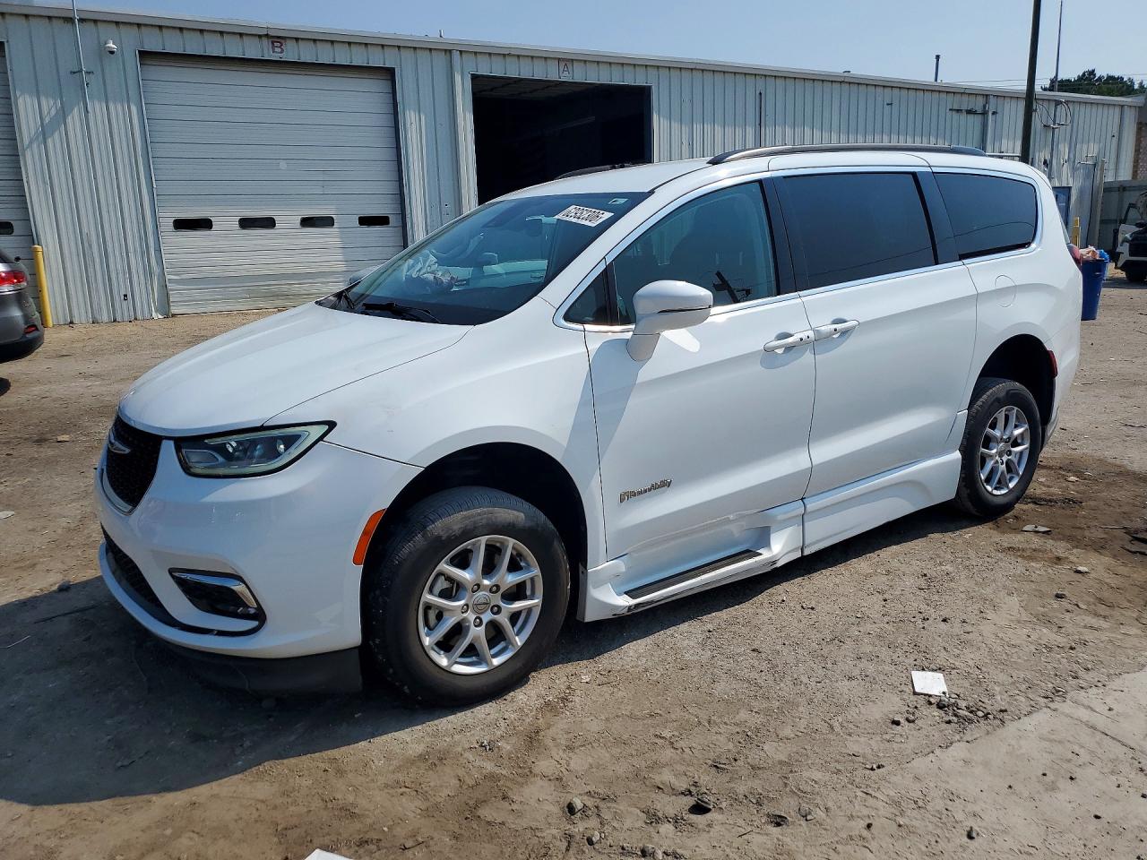 2C4RC1BG6NR159682 · 2022 CHRYSLER PACIFICA
