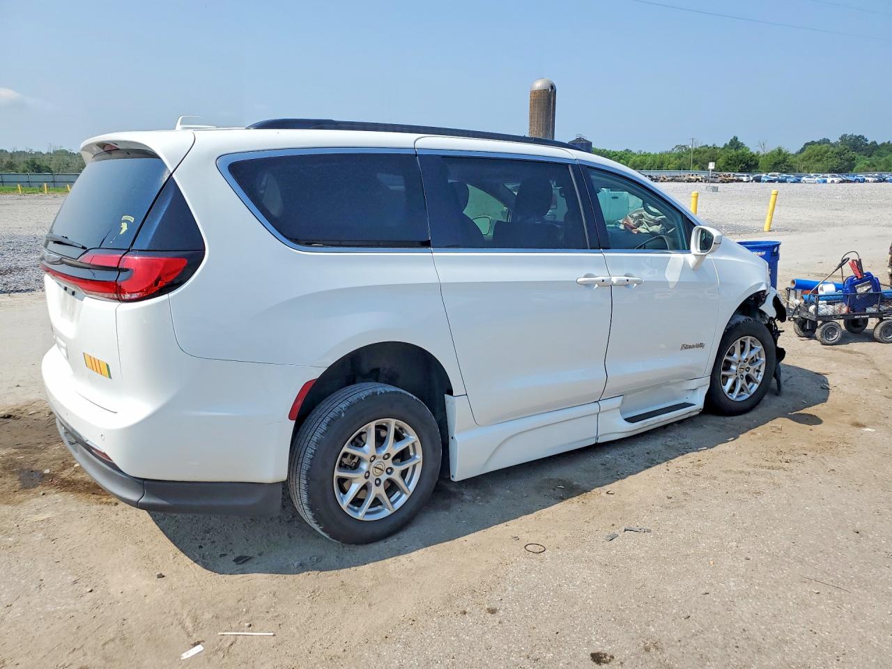 2C4RC1BG6NR159682 · 2022 CHRYSLER PACIFICA · 3/12