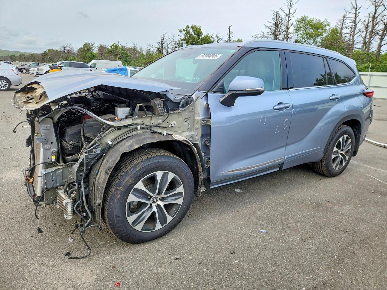 5TDGZRBH8NS172650 · 2022 TOYOTA HIGHLANDER