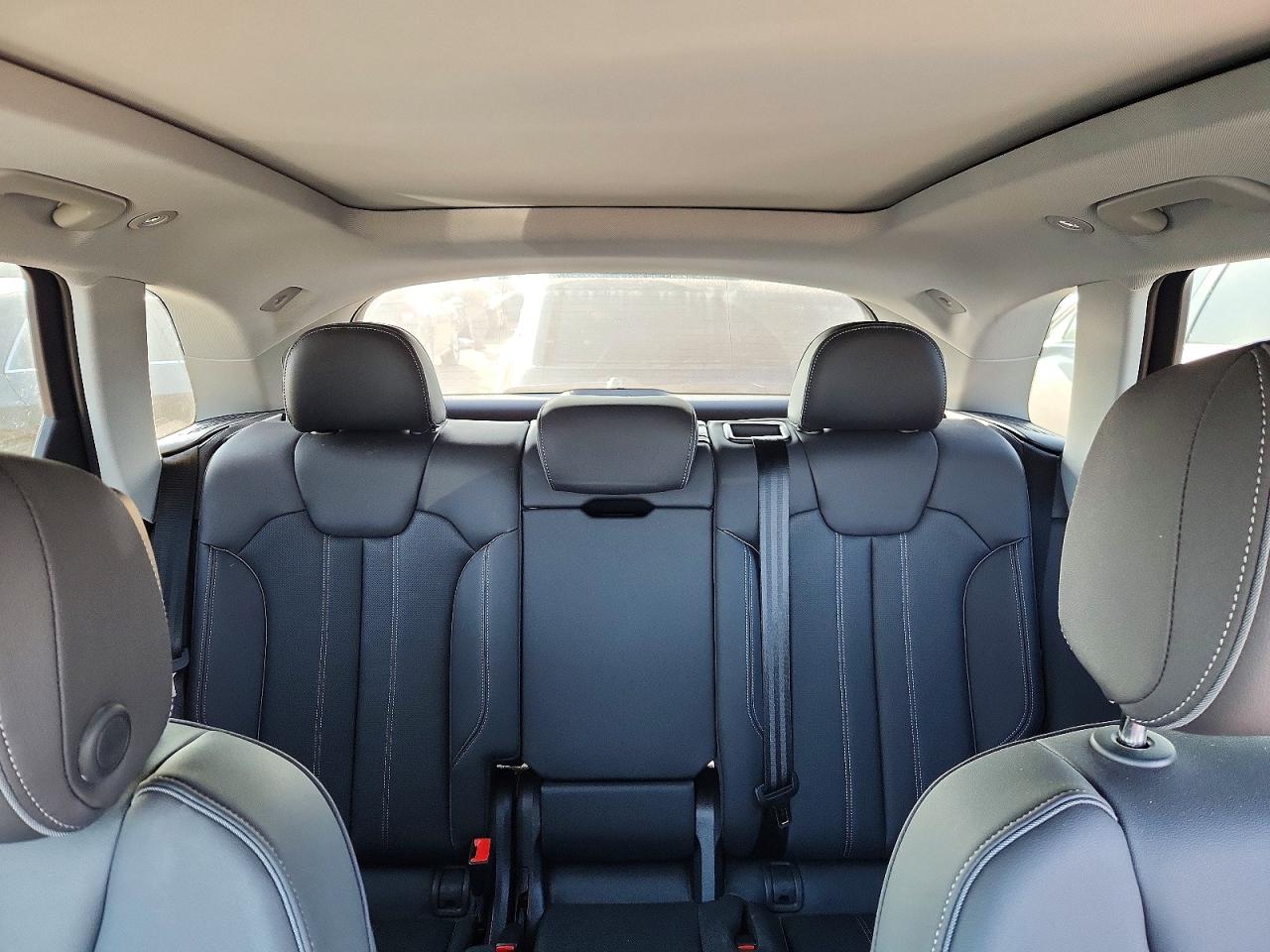 WA1FAAFY8P2115805 · 2023 AUDI Q5 · 10/13