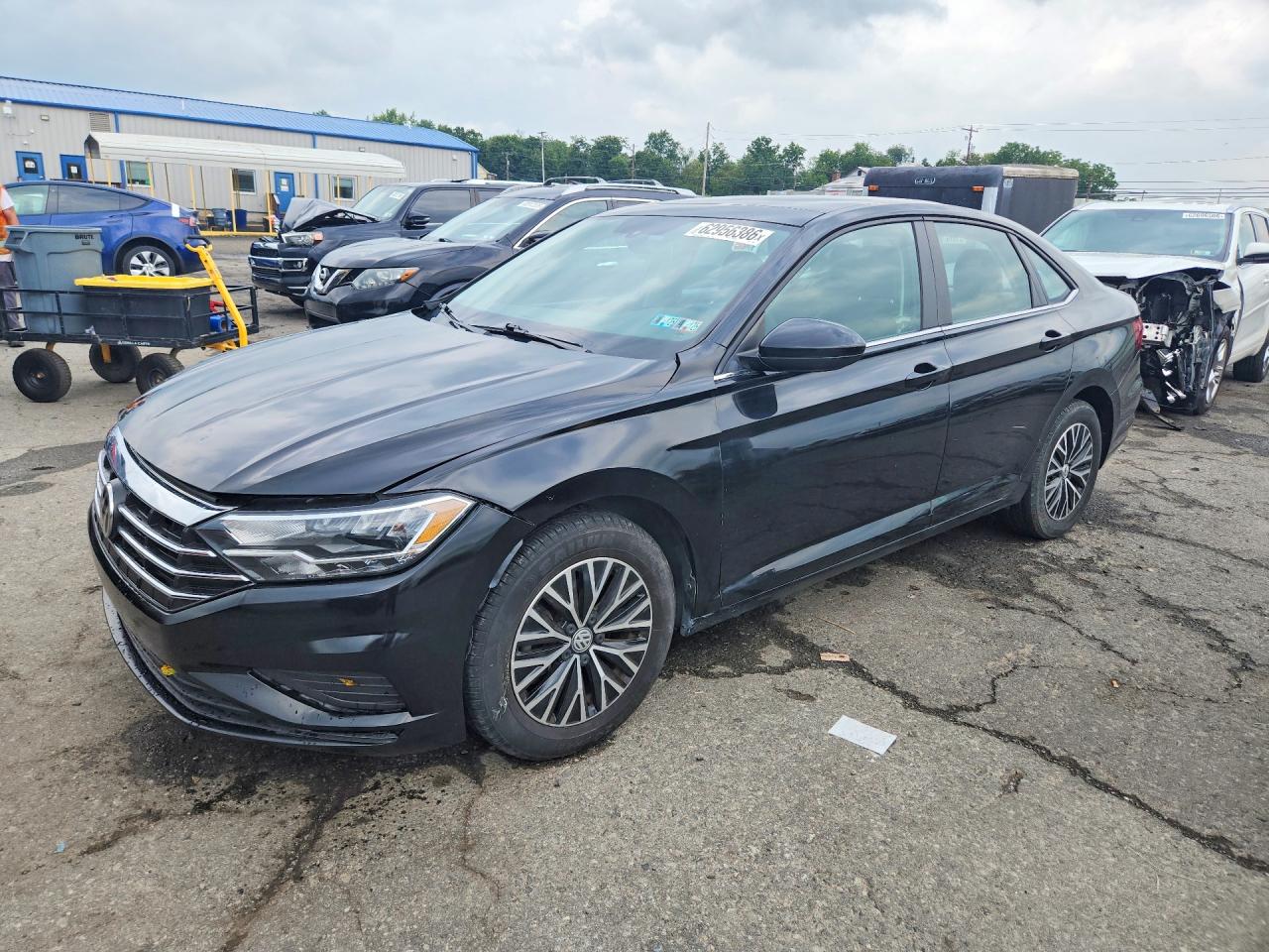 3VWCB7BU8KM176355 · 2019 VOLKSWAGEN JETTA