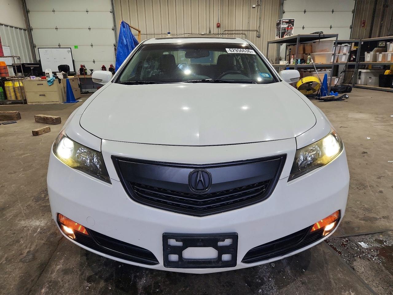 19UUA8F36DA018308 · 2013 ACURA TL · 5/12