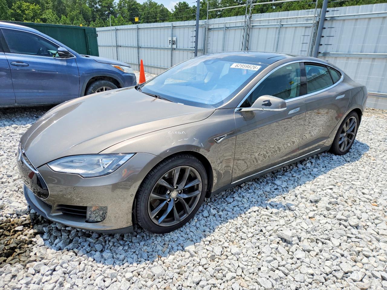 5YJSA1S27FF091854 · 2015 TESLA MODEL S