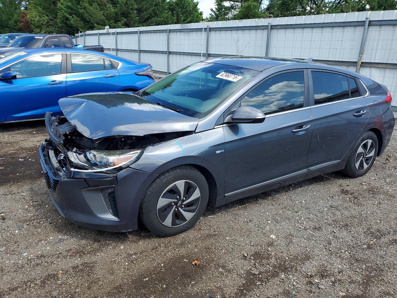 KMHC75LC8HU019164 · 2017 HYUNDAI IONIQ