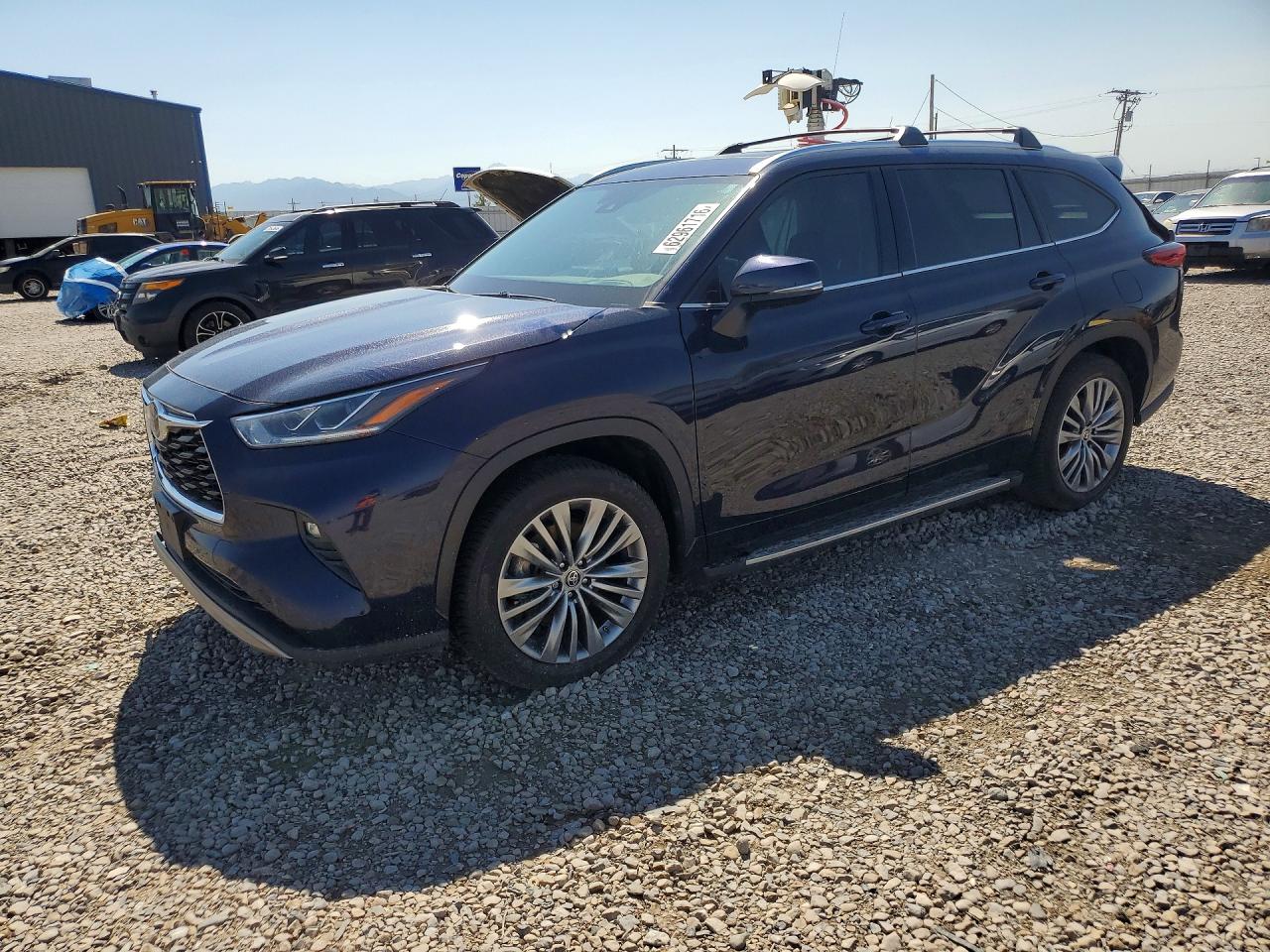 5TDFZRAH3NS100025 · 2022 TOYOTA HIGHLANDER