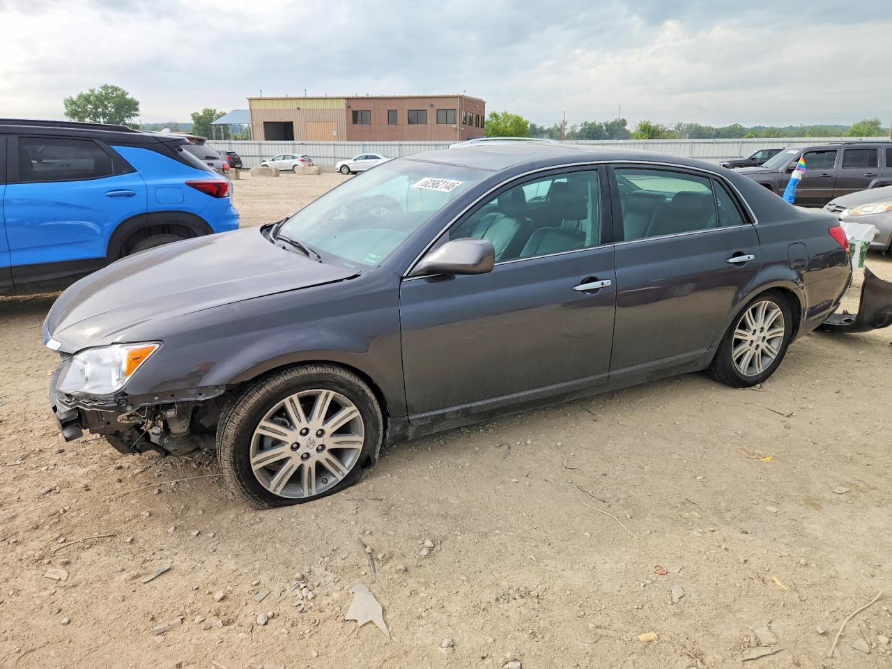 4T1BK3DB6AU369418 · 2010 TOYOTA AVALON