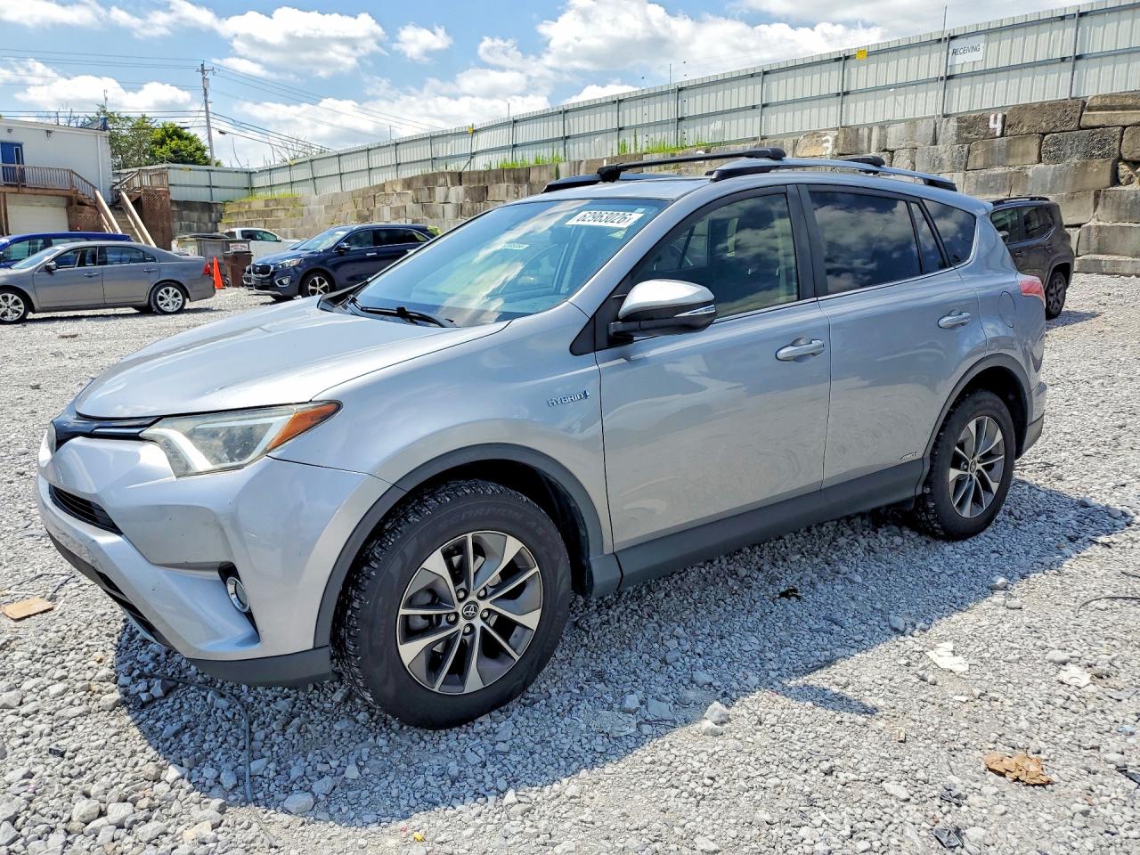 JTMRJREV1JD222957 · 2018 TOYOTA RAV4 HYBRID