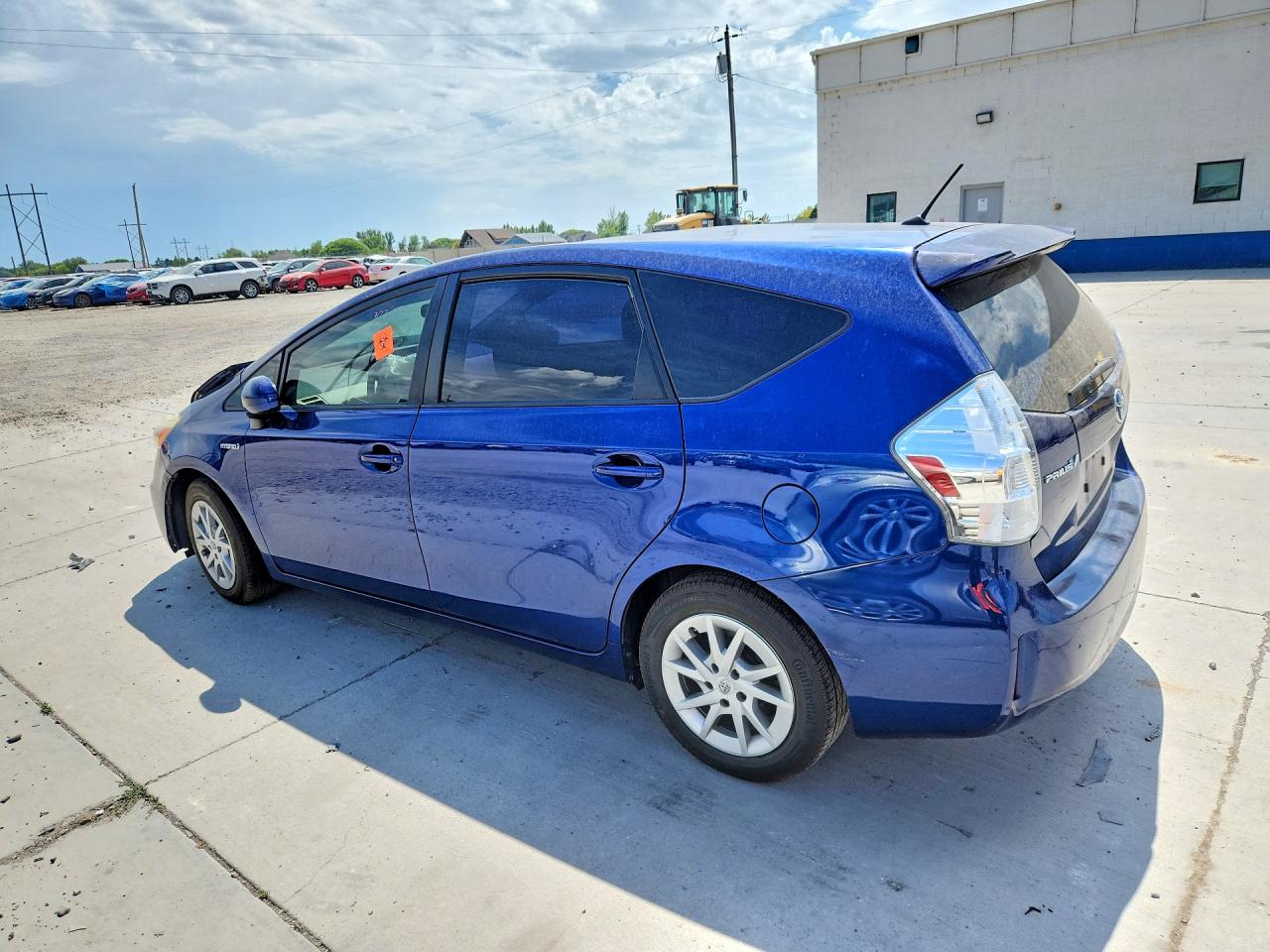 JTDZN3EUXE3307431 · 2014 TOYOTA PRIUS V · 2/12