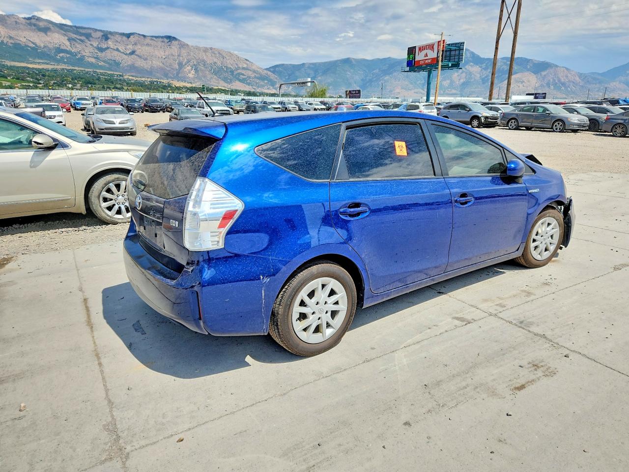 JTDZN3EUXE3307431 · 2014 TOYOTA PRIUS V · 3/12