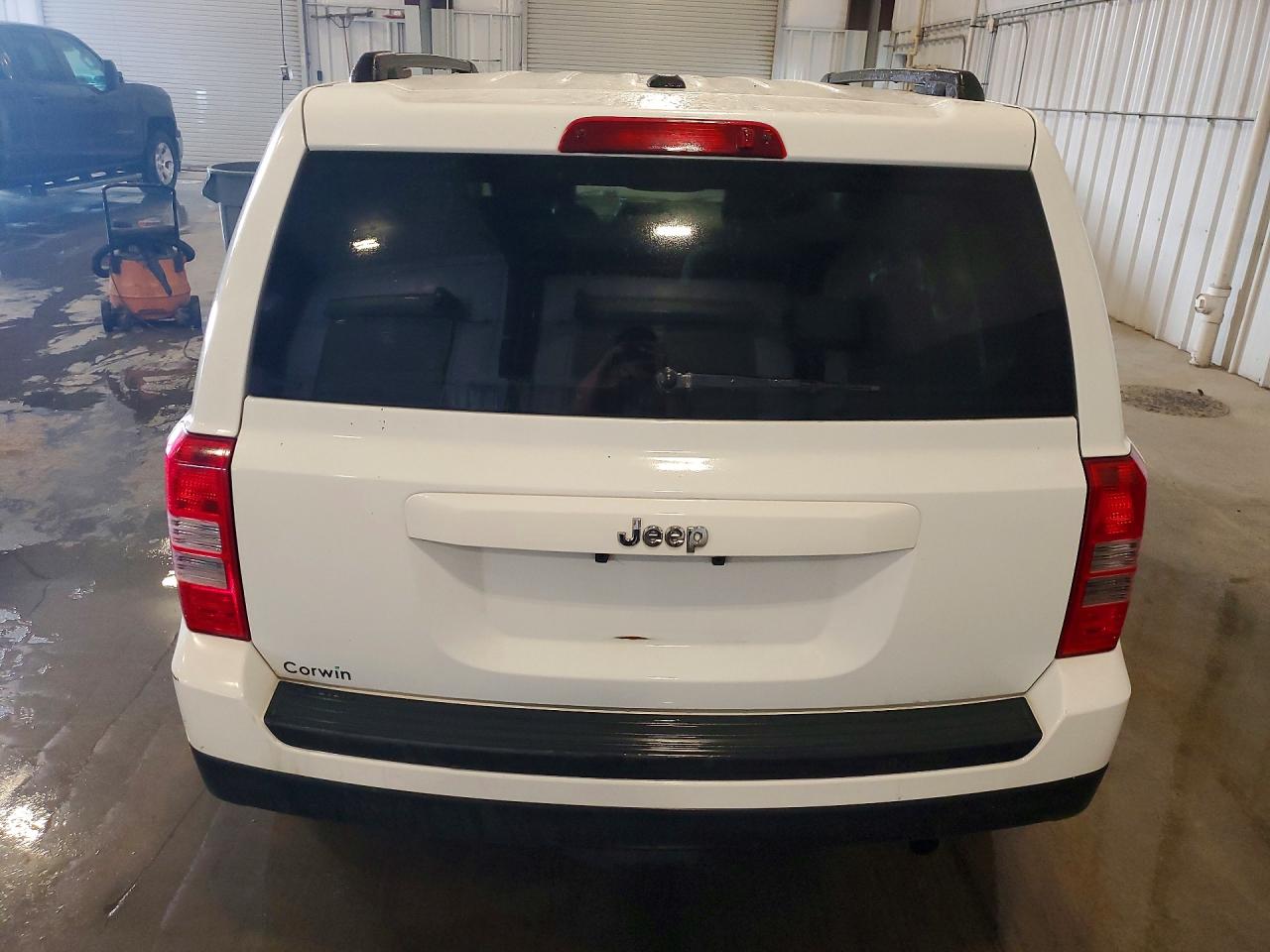 1C4NJPBA5HD116946 · 2017 JEEP PATRIOT · 6/13
