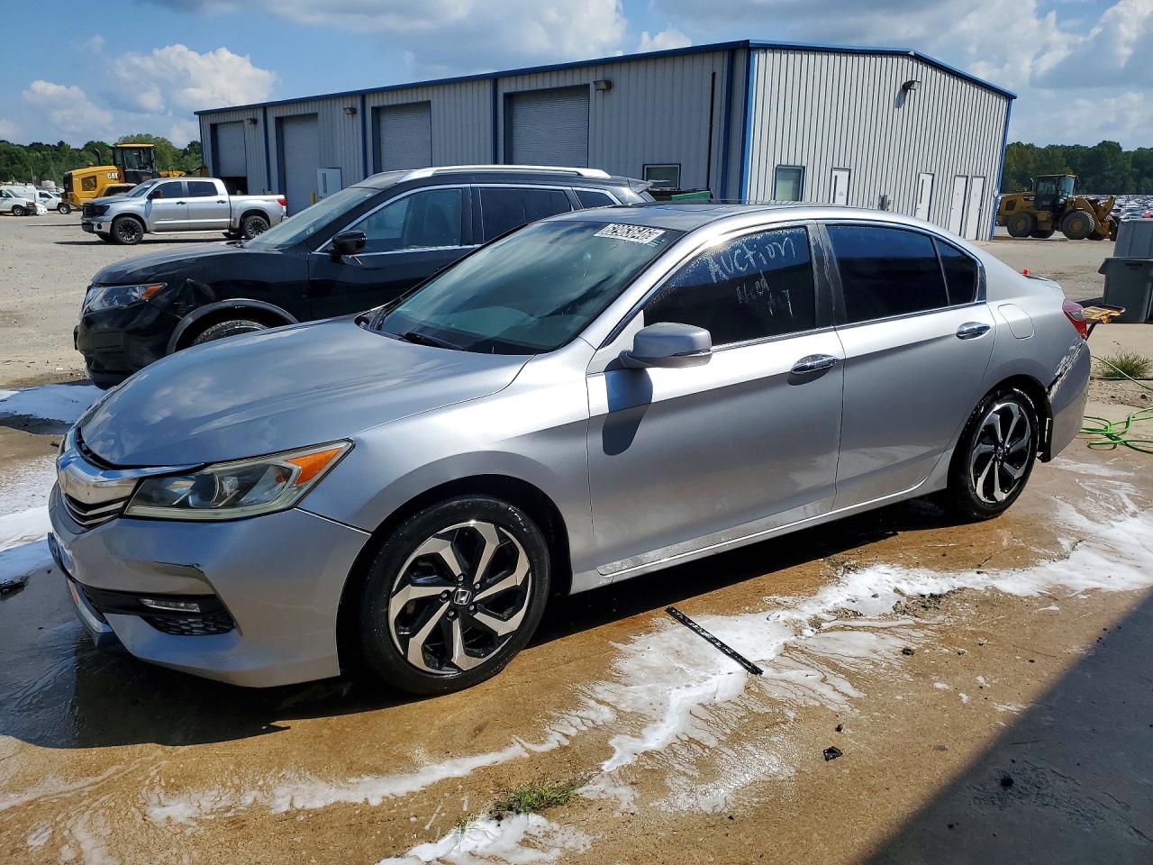 1HGCR2F71HA151603 · 2017 HONDA ACCORD