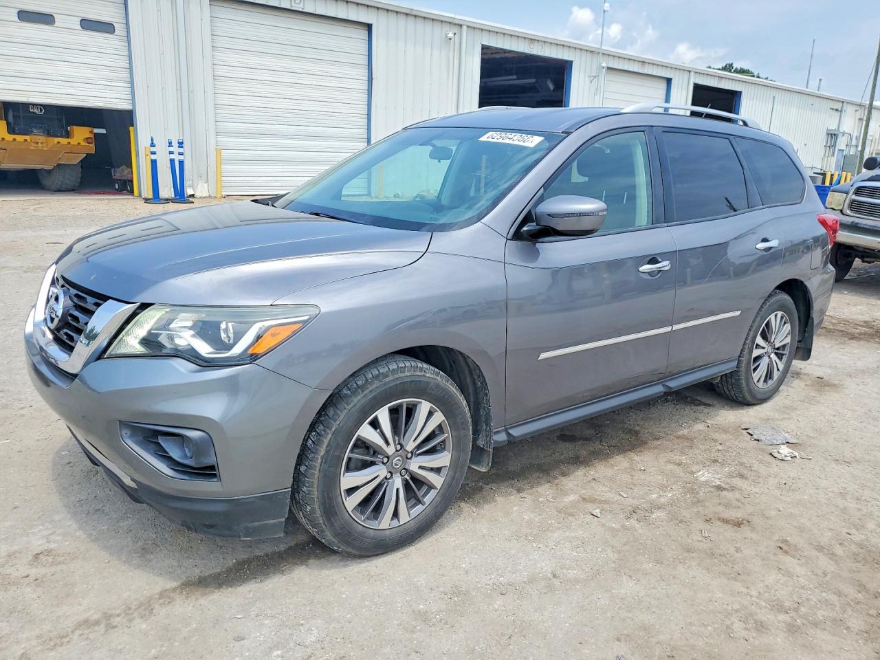 5N1DR2MN6HC610676 · 2017 NISSAN PATHFINDER
