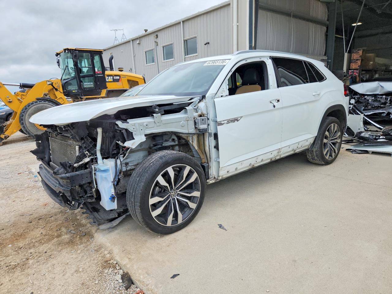 1V2TE2CA3LC225447 · 2020 VOLKSWAGEN ATLAS CROSS SPORT