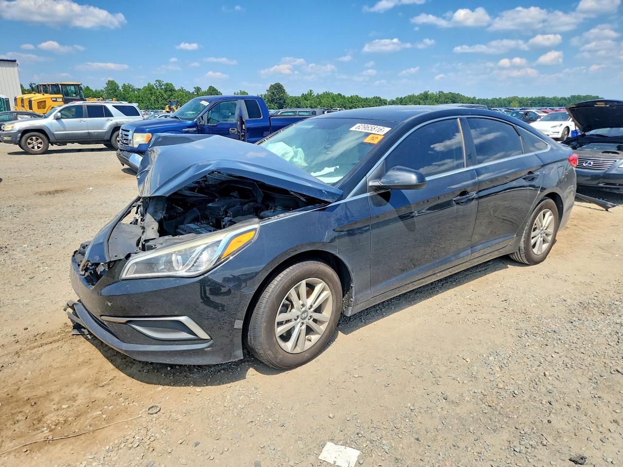 5NPE24AF4HH529329 · 2017 HYUNDAI SONATA