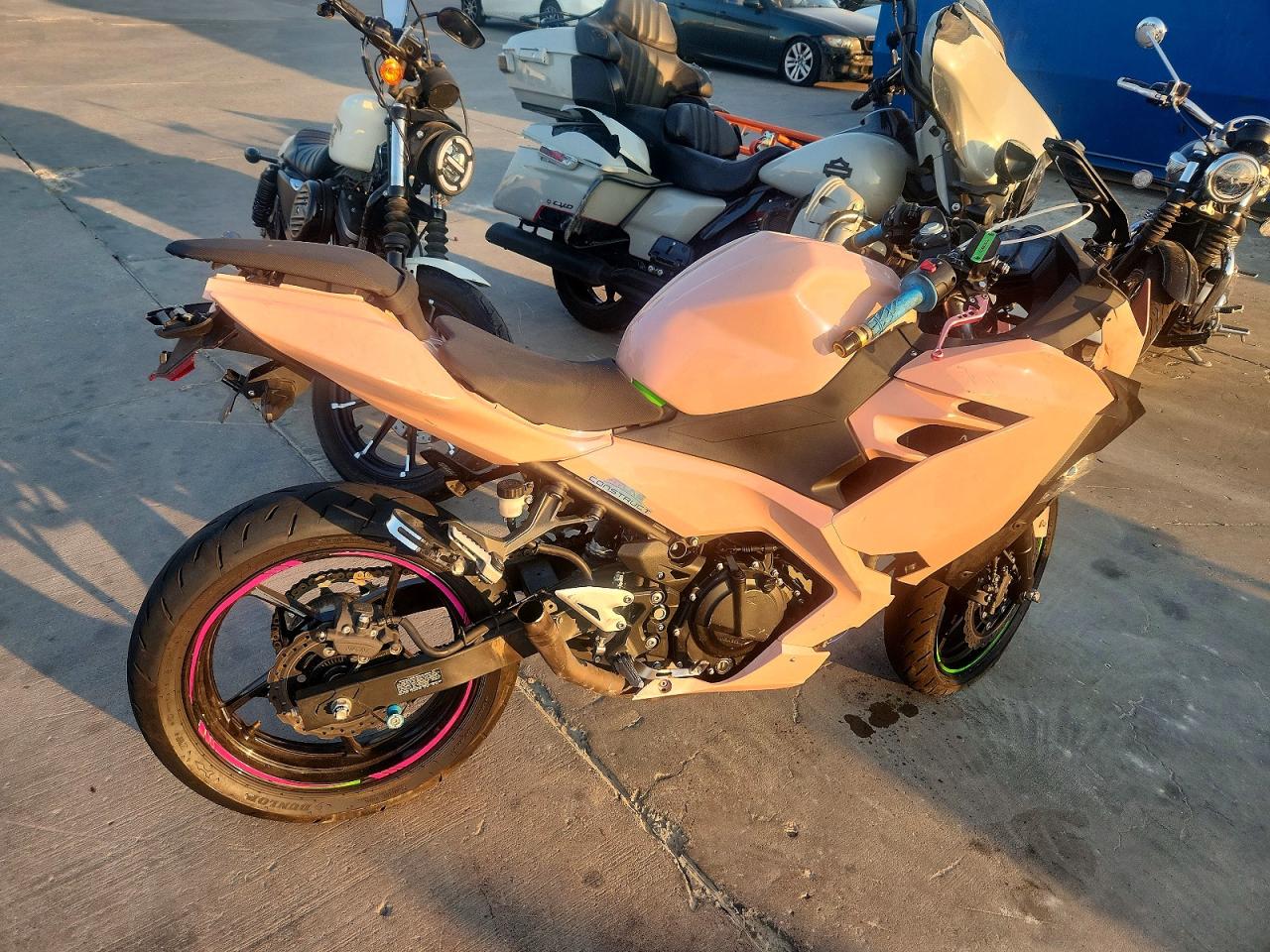 JKAEXKG11LDA65218 · 2020 KAWASAKI EX400