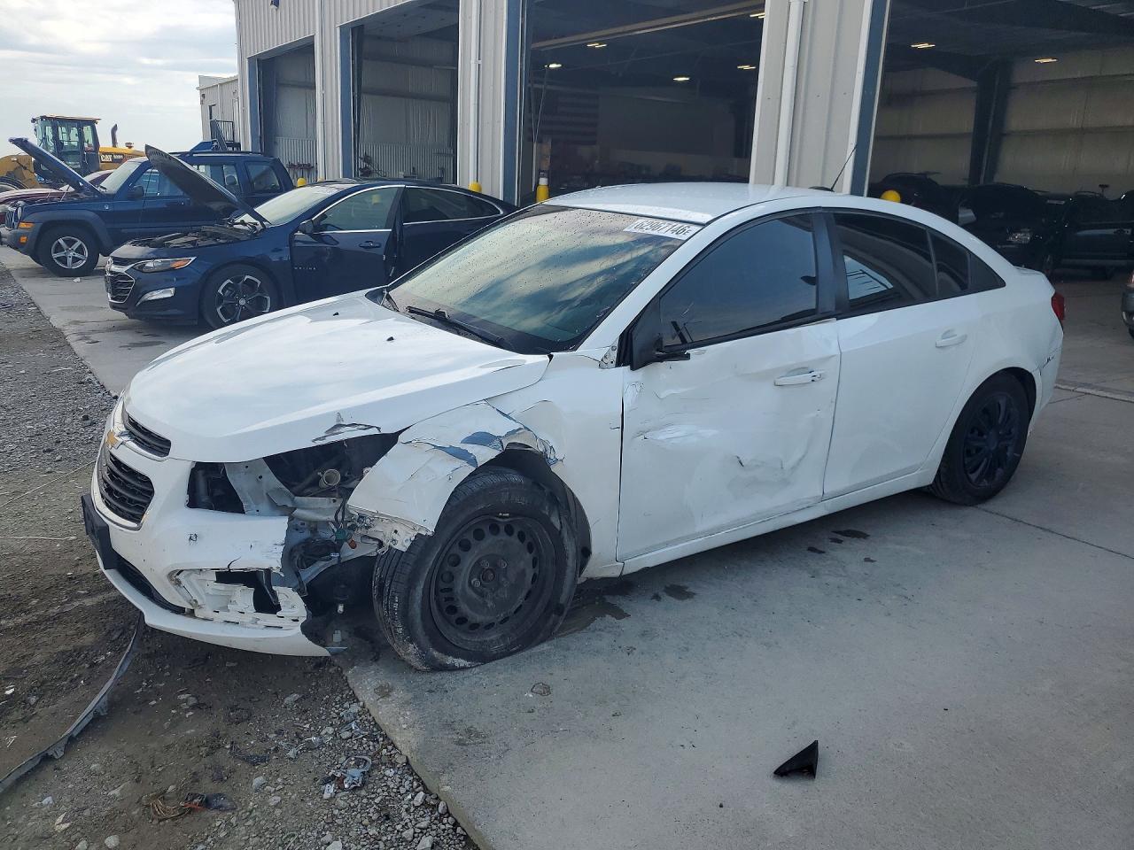 1G1PC5SH1G7116923 · 2016 CHEVROLET CRUZE LIMITED
