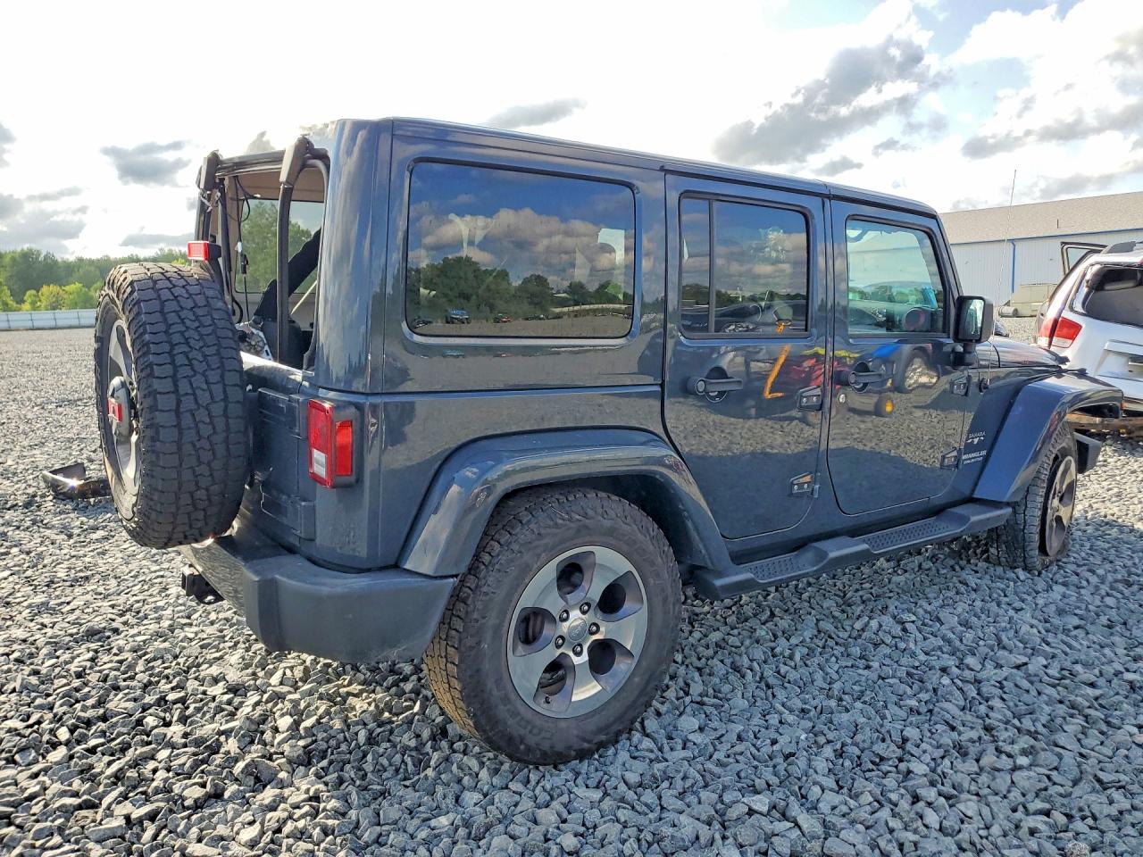 1C4BJWEGXHL537127 · 2017 JEEP WRANGLER UNLIMITED · 3/13