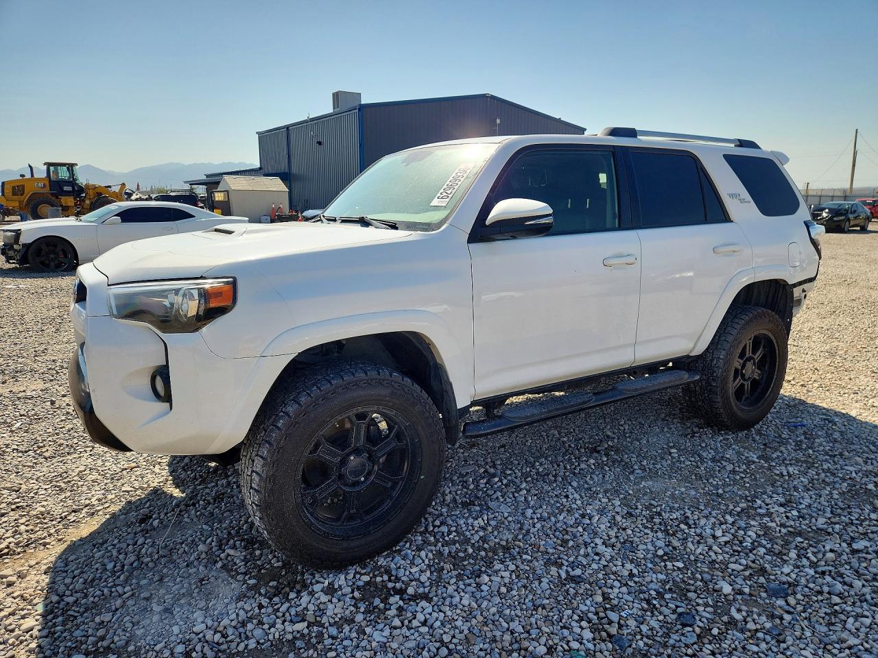 JTEBU5JR3J5490764 · 2018 TOYOTA 4RUNNER